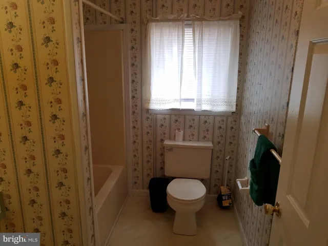 $85,500 | 40 Bentwood Circle, Harleysville, PA 19438