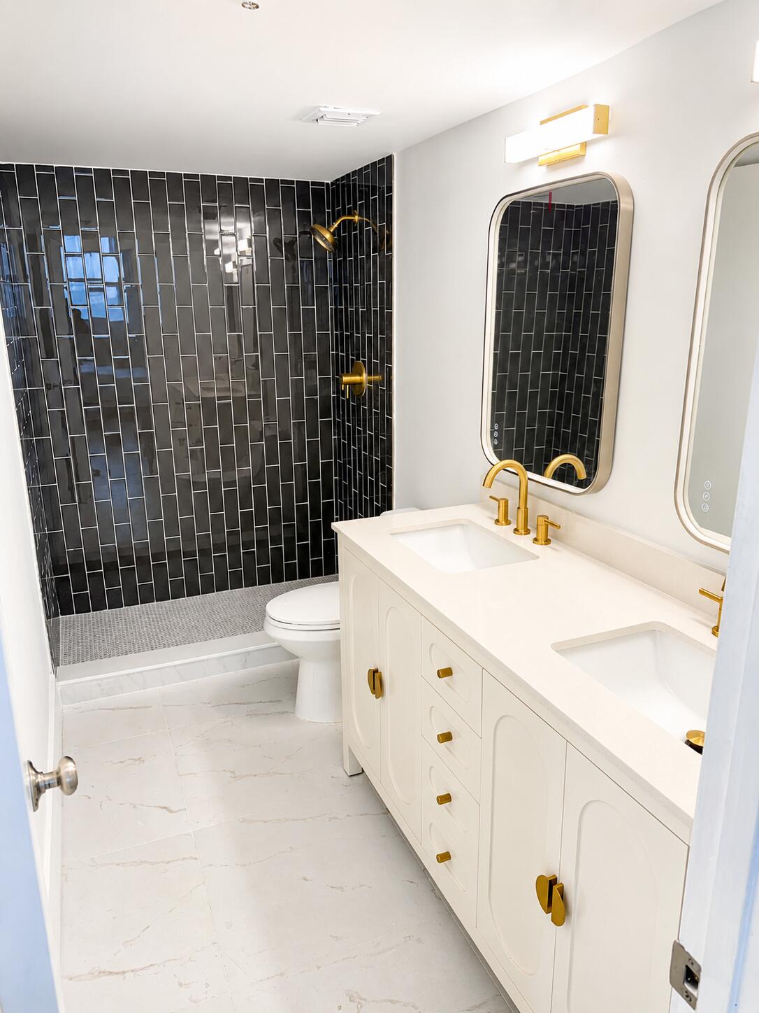 1505 North Riverside Drive, Unit 508 Pompano Beach, FL 33062 - Photo 10 of 31 Master Shower