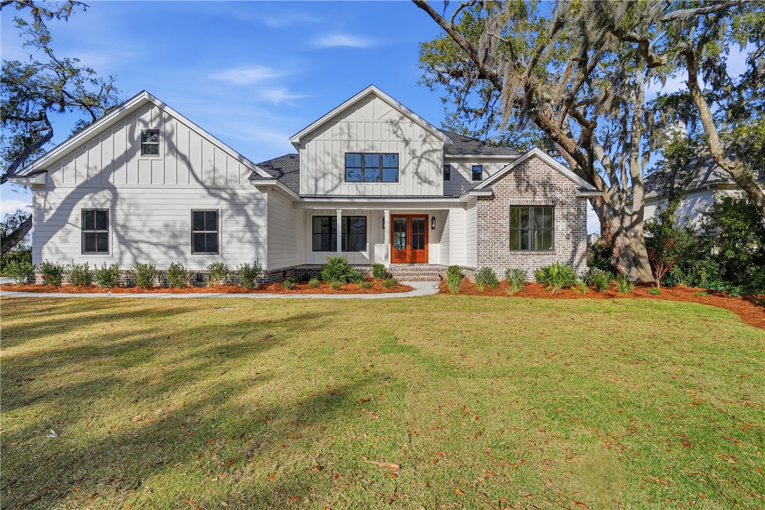 943 Champney St. Simons Island, GA 31522 - Photo 1 of 45
