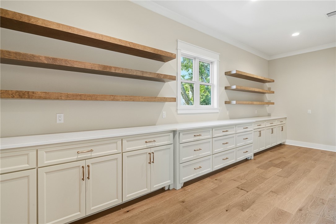 943 Champney St. Simons Island, GA 31522 - Photo 19 of 45