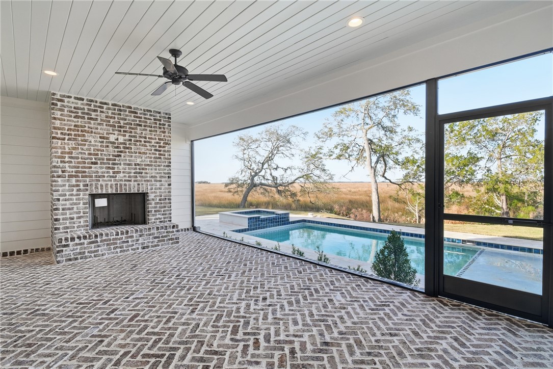 943 Champney St. Simons Island, GA 31522 - Photo 20 of 45