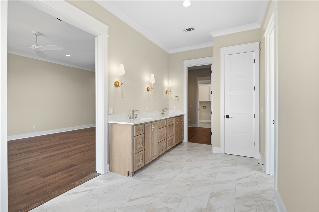 943 Champney St. Simons Island, GA 31522 - Photo 24 of 45