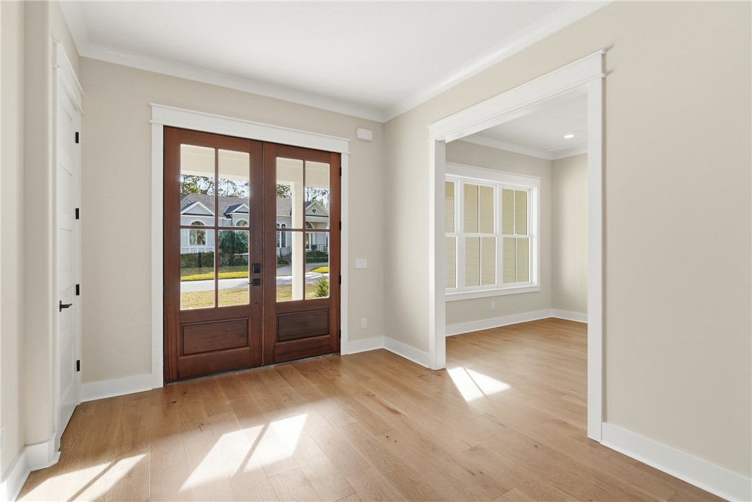 943 Champney St. Simons Island, GA 31522 - Photo 6 of 45