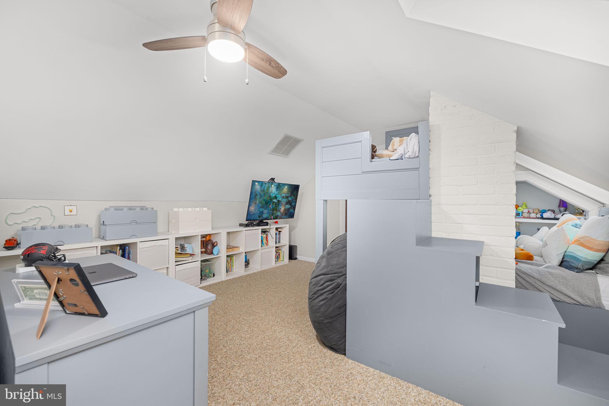 1138 Mayo Road Edgewater, MD 21037 - Photo 32 of 51 a living room with furniture and a flat screen tv