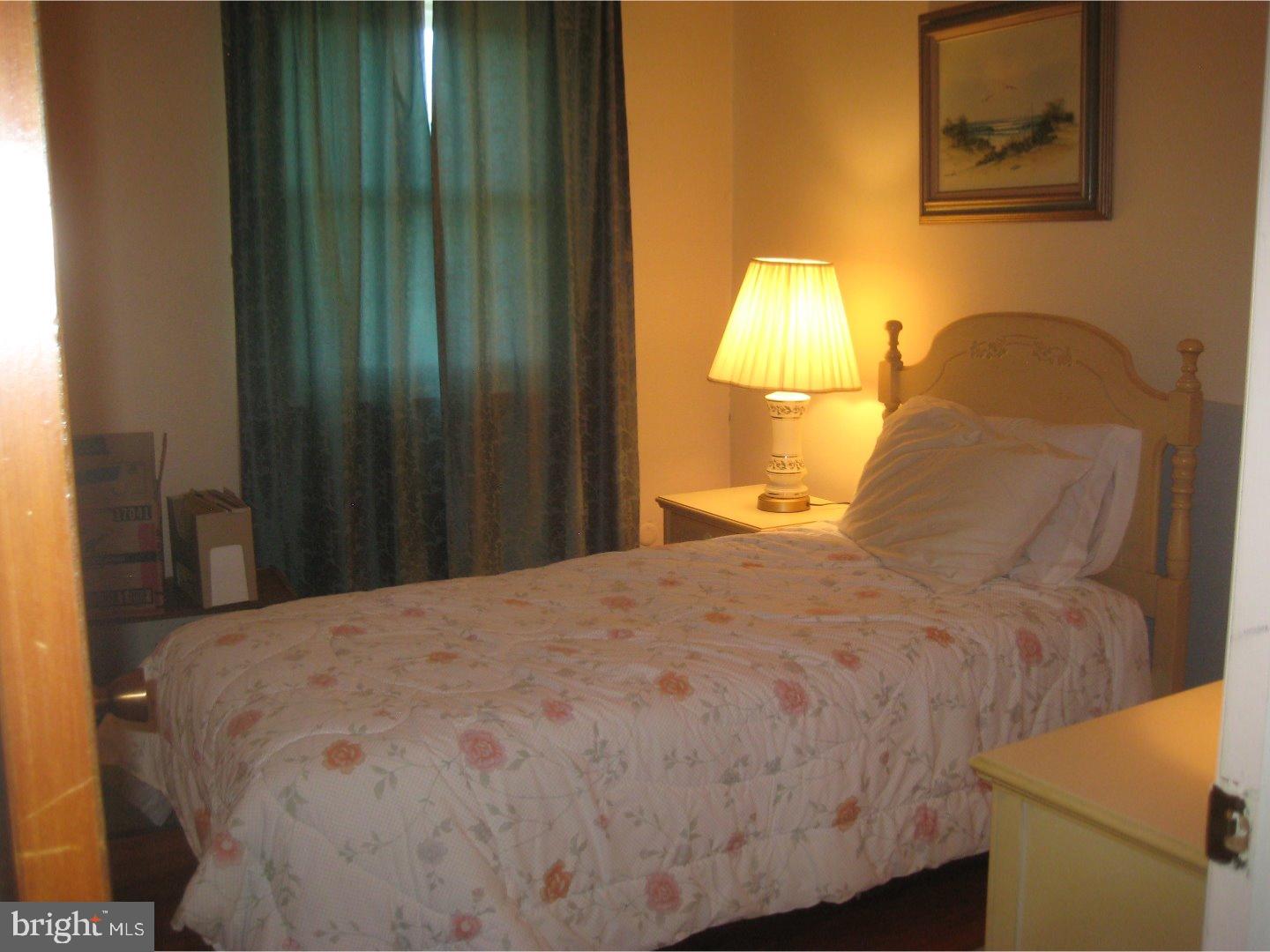 12111 Covert Road Philadelphia, PA 19154 - Photo 17 of 20 Bedroom