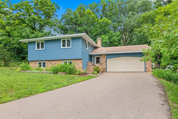 $350,000 | 5915 Hidden Oaks Circle Southeast, Prior Lake, MN 55372