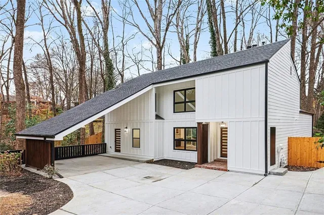 $850,000 | 2360 Bradcliff Drive Northeast, Atlanta, GA 30345