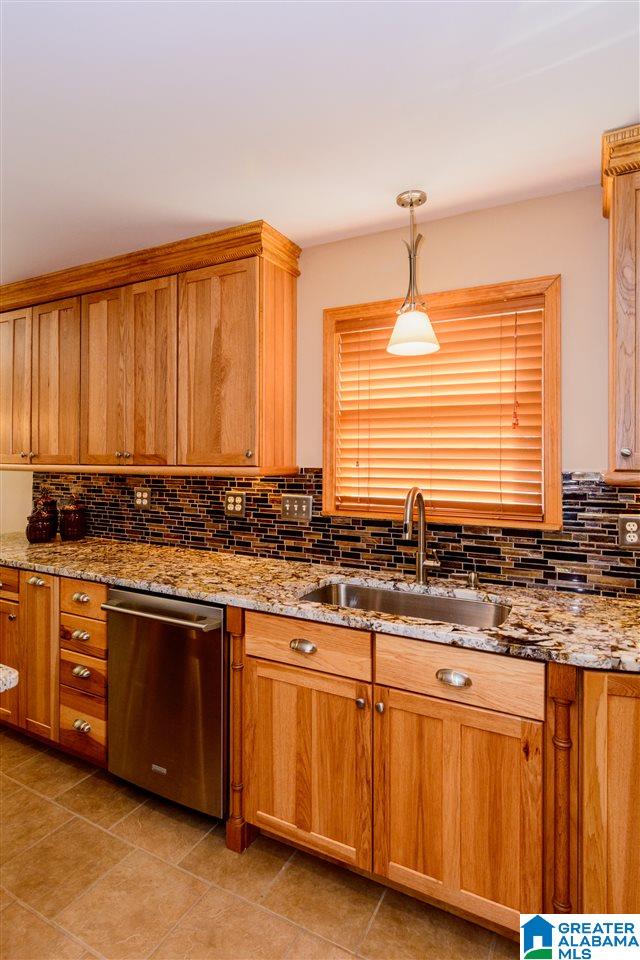 800 Woodridge Road Bessemer, AL 35022 - Photo 13 of 43