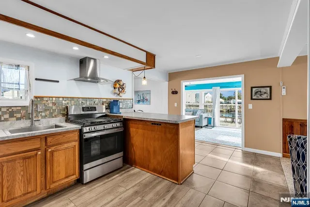 $445,000 | 30 Lake Singleton Court, Little Egg Harbor, NJ 08087