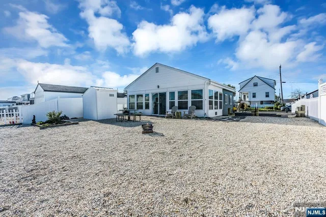 $445,000 | 30 Lake Singleton Court, Little Egg Harbor, NJ 08087