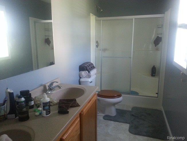 4206 East Mt Morris Road Mount Morris, MI 48458 - Photo 6 of 23 bathroom.jpg