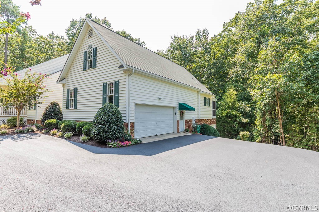 1831 State Rte 635 Midlothian, VA 23113 - Photo 5 of 49 Gallery Image 5