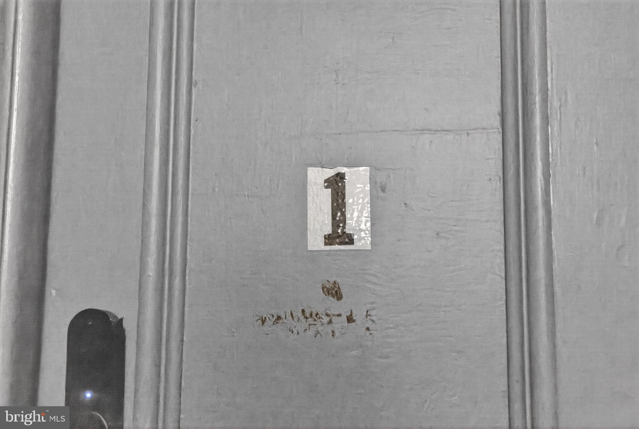 17-19 South 3rd Street Reading, PA 19602 - Photo 19 of 45 a bathroom with a window