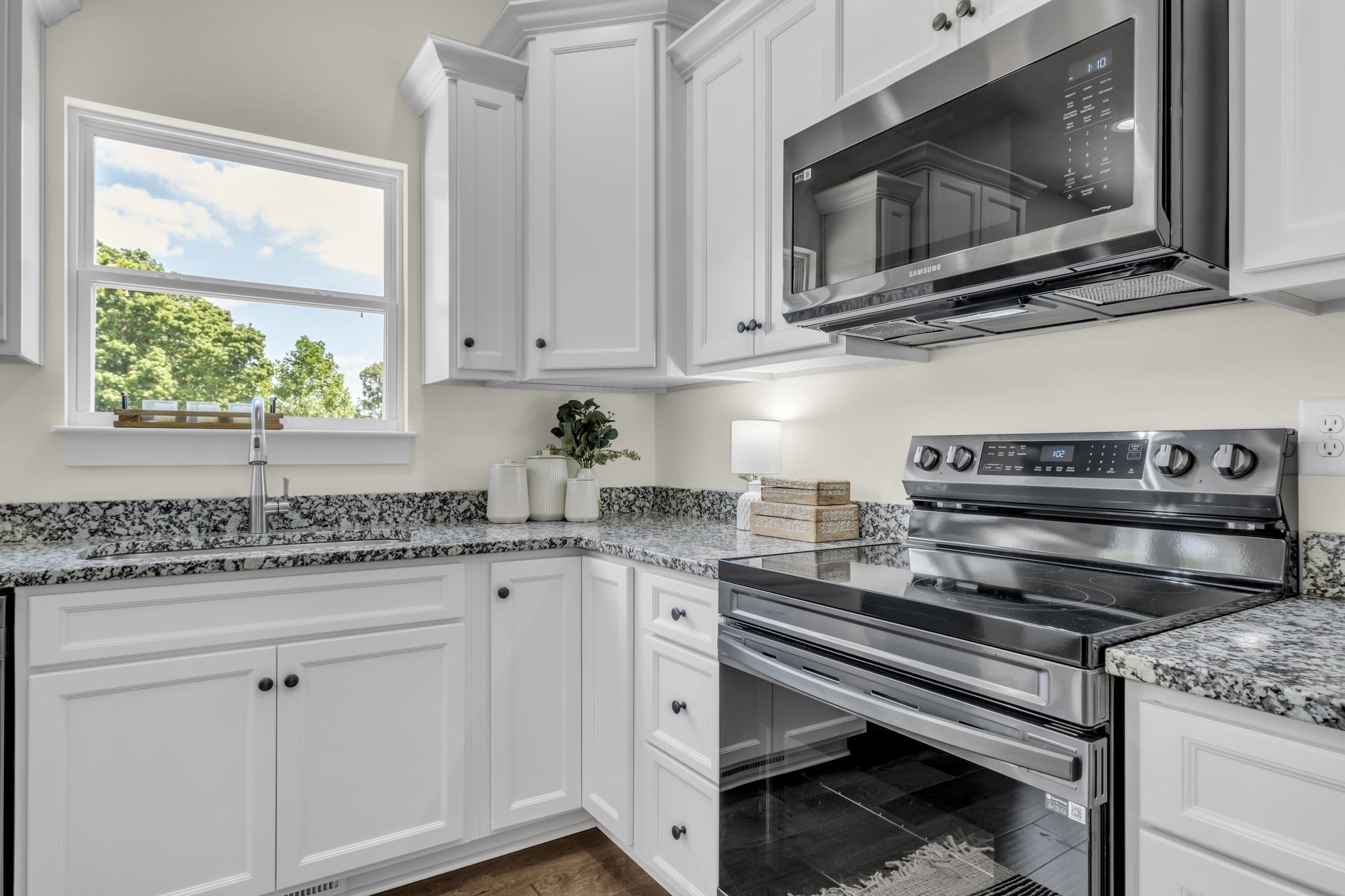 2059 Poplar Springs Road White Bluff, TN 37187 - Photo 13 of 41 GORGEOUS Stainless Steel Appliance Package (Stove, Dishwasher & Microwave)