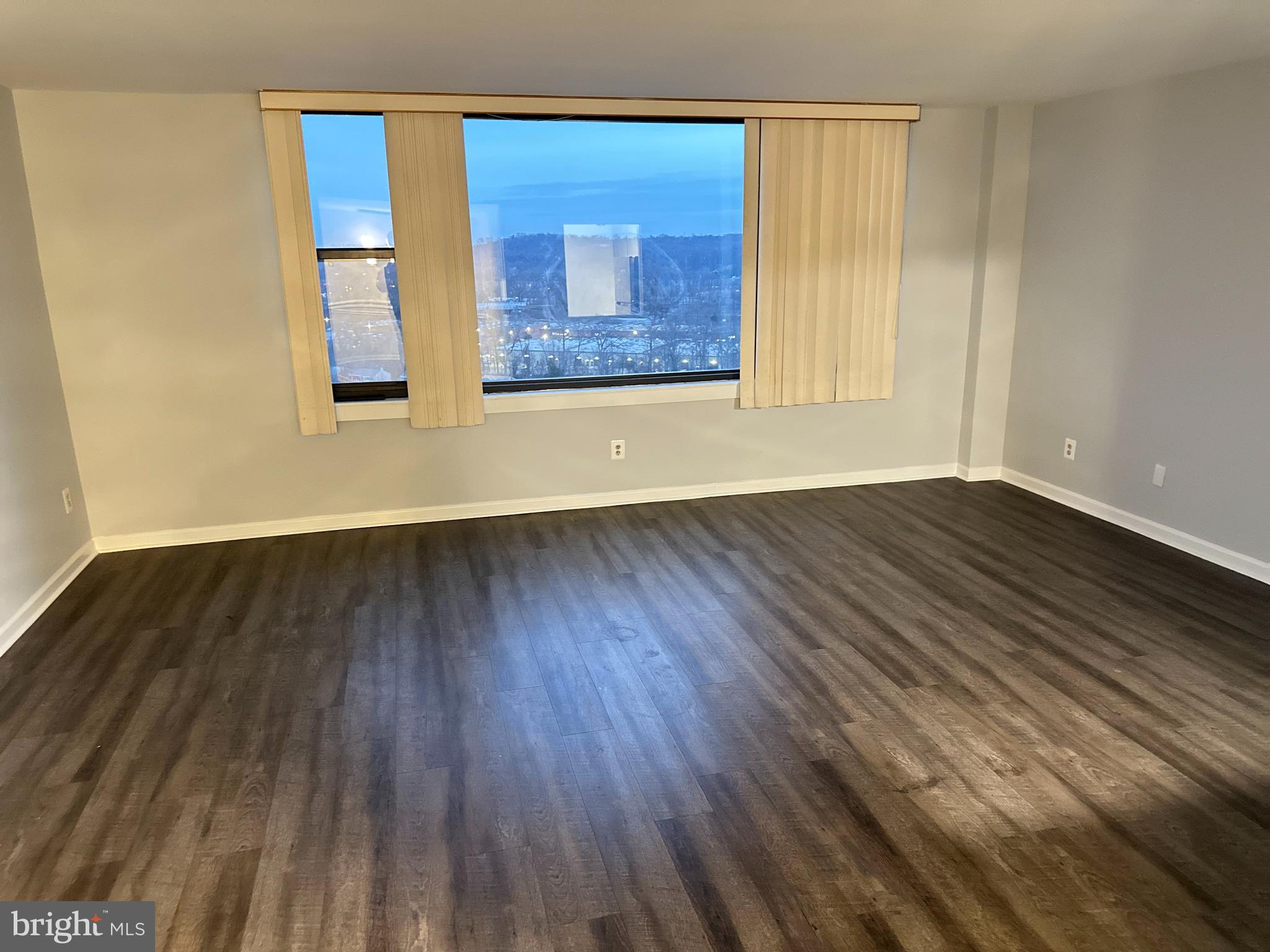 4600 Duke Street, Unit 1613 Alexandria, VA 22304 - Photo 12 of 21