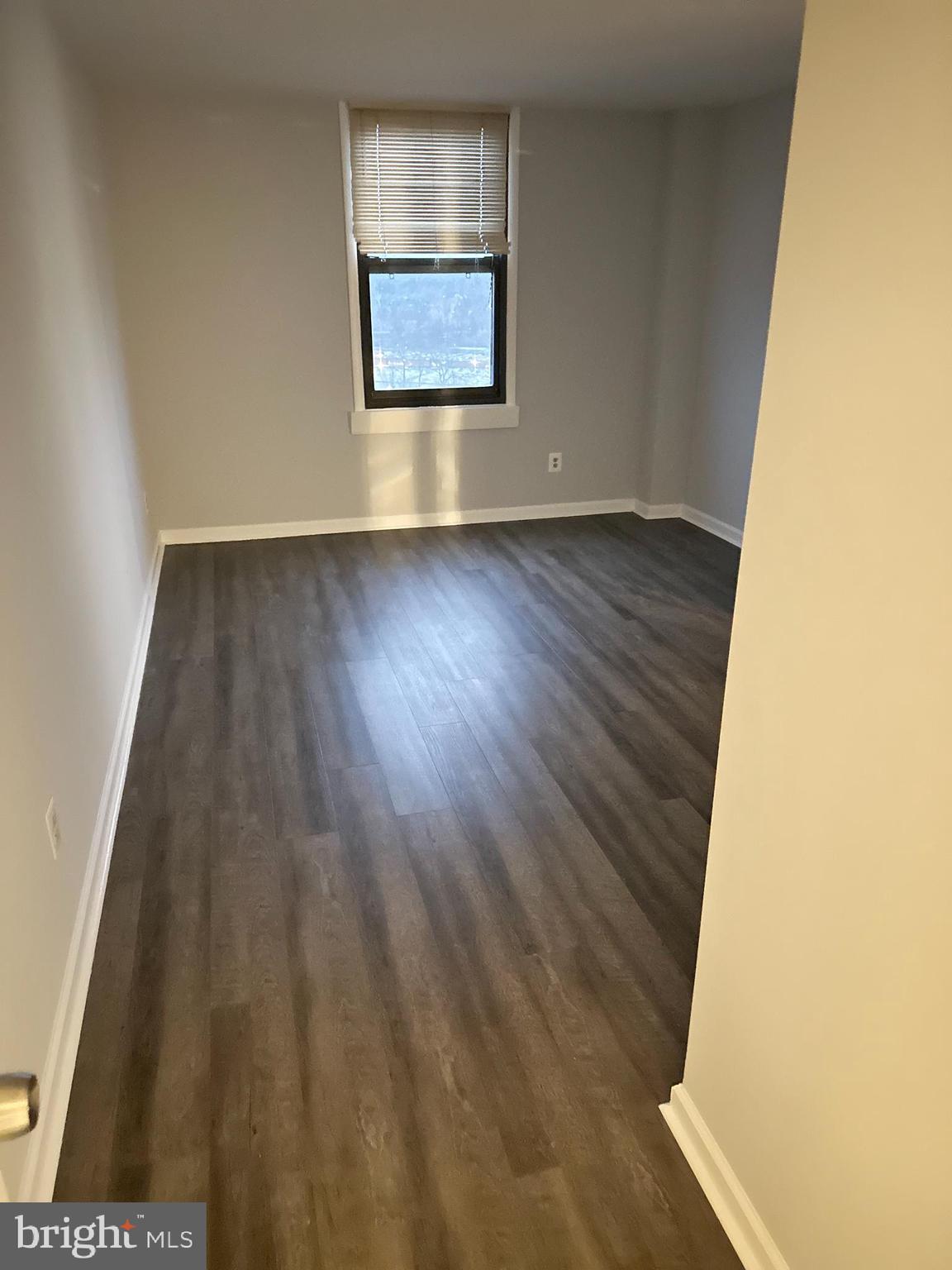 4600 Duke Street, Unit 1613 Alexandria, VA 22304 - Photo 4 of 21