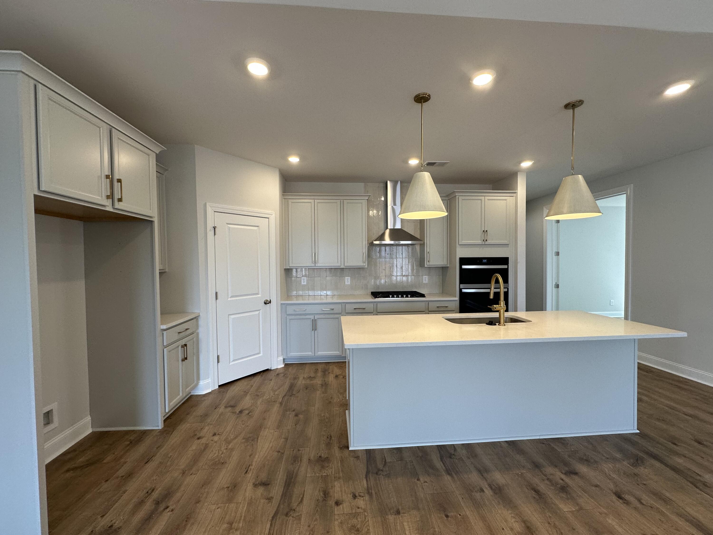 788 Maynard Lane Summerville, SC 29486 - Photo 8 of 36 788 Maynard Ln