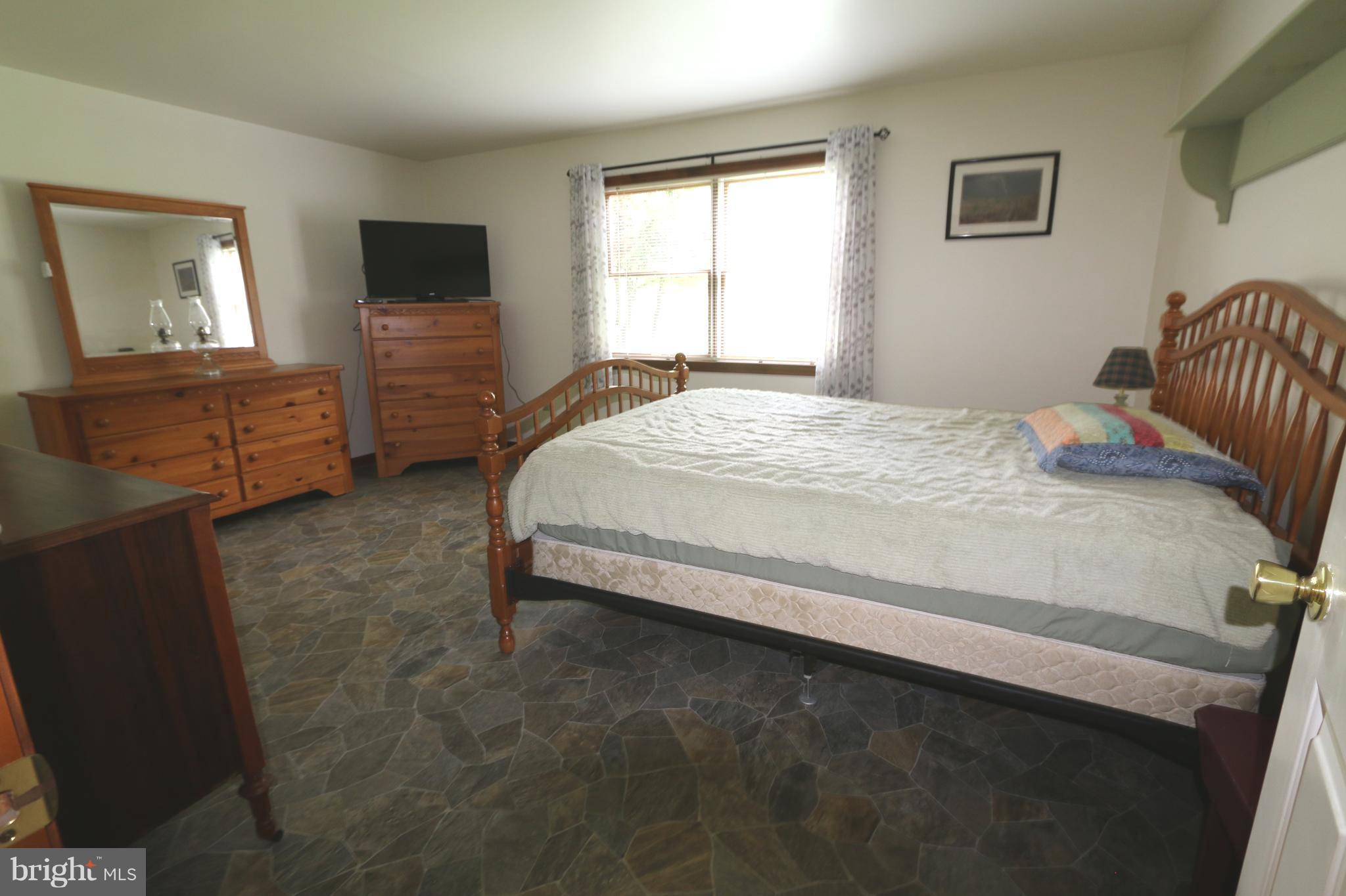 16611 Edward Doub Road Williamsport, MD 21795 - Photo 12 of 27 Bedroom (Master)