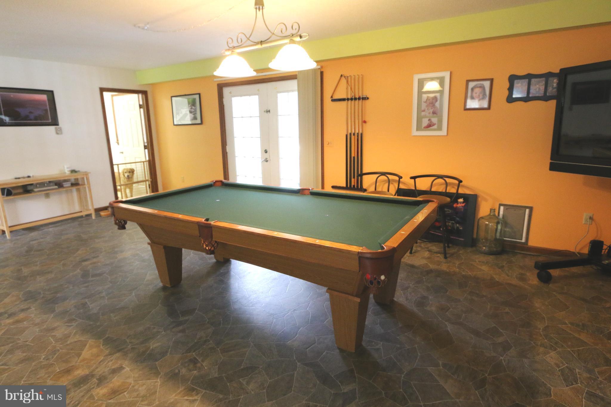 16611 Edward Doub Road Williamsport, MD 21795 - Photo 16 of 27 Family Room