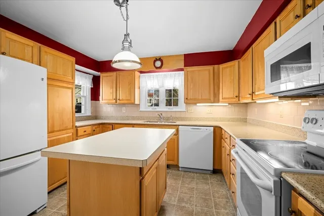 $459,000 | 1 Ashcroft Street, Auburn, MA 01501