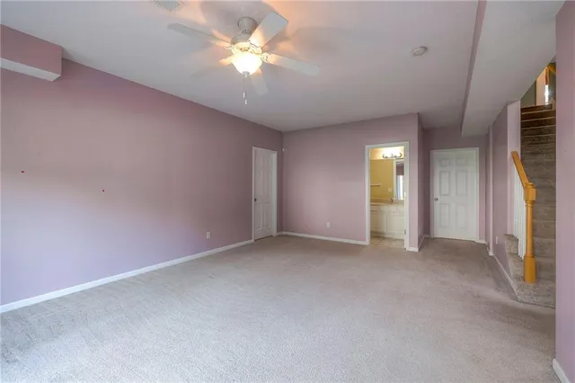 $389,900 | 2800 South Woodbury Drive, Independence, MO 64055