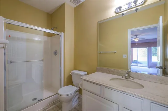 $389,900 | 2800 South Woodbury Drive, Independence, MO 64055