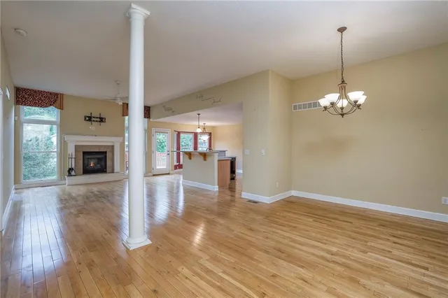 $389,900 | 2800 South Woodbury Drive, Independence, MO 64055