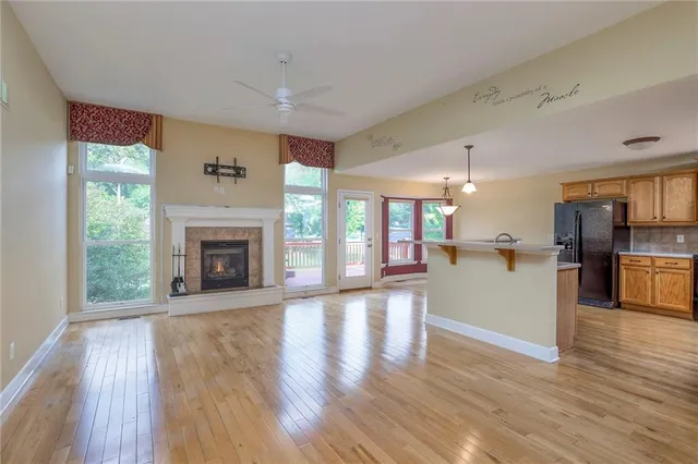 $389,900 | 2800 South Woodbury Drive, Independence, MO 64055