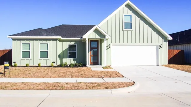 $330,000 | 540 Highview Court, Godley, TX 76044