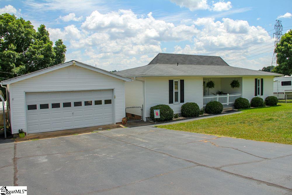 411 Westchester Road Easley, SC 29640 - Photo 2 of 21 Gallery Image 2