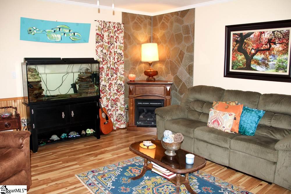 411 Westchester Road Easley, SC 29640 - Photo 4 of 21 Gallery Image 4
