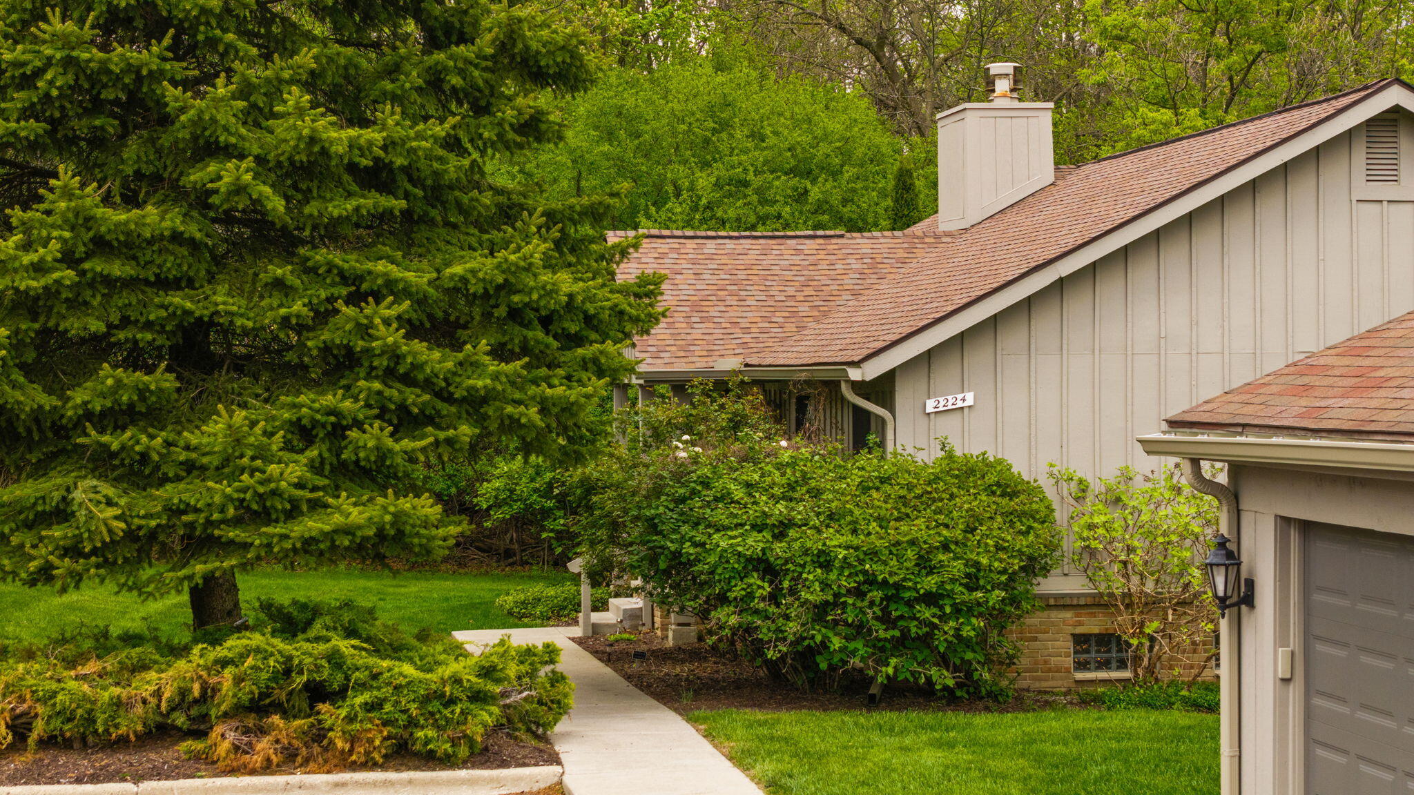 2224 Rivenoak Court Ann Arbor, MI 48103 - Photo 33 of 47 3-web-or-mls-DJI_20260507144821_0593_D