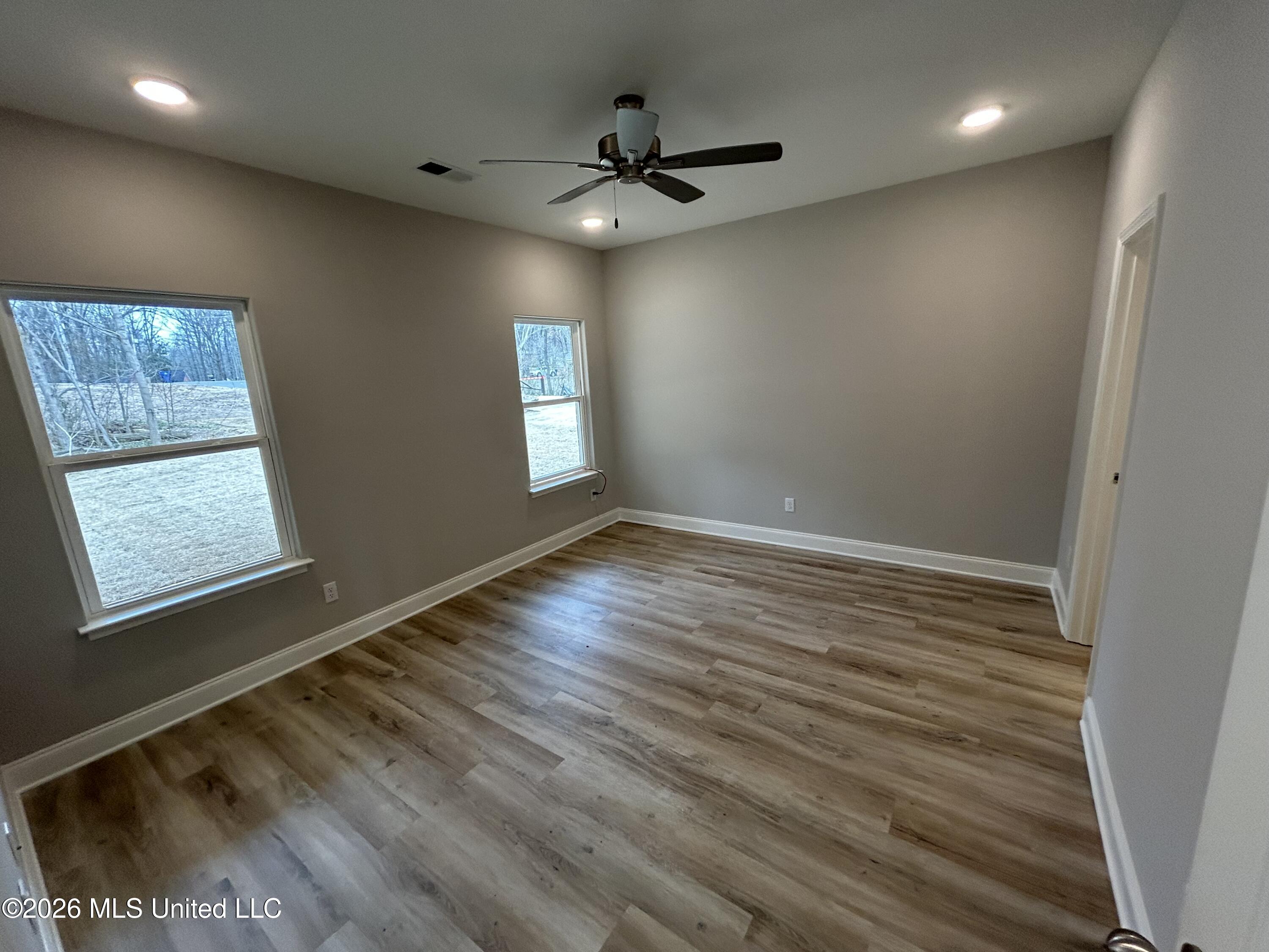 7203 Hickory Holw Road Walls, MS 38680 - Photo 5 of 12 IMG_1301