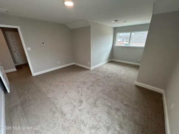 $324,900 | 7203 Hickory Holw Road, Walls, MS 38680