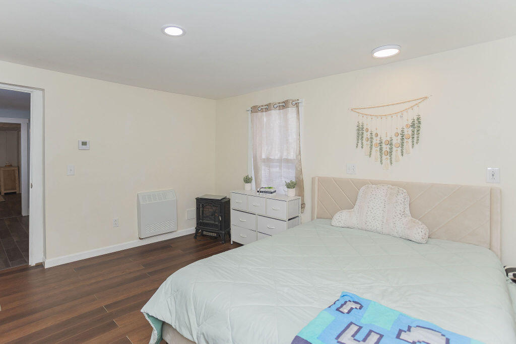 240 Lake Road Wilton, ME 04294 - Photo 19 of 48 sandyriverrealty-17