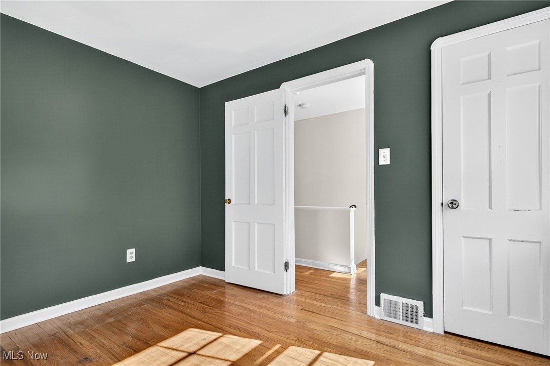 1078 Winston Road Cleveland, OH 44121 - Photo 20 of 47