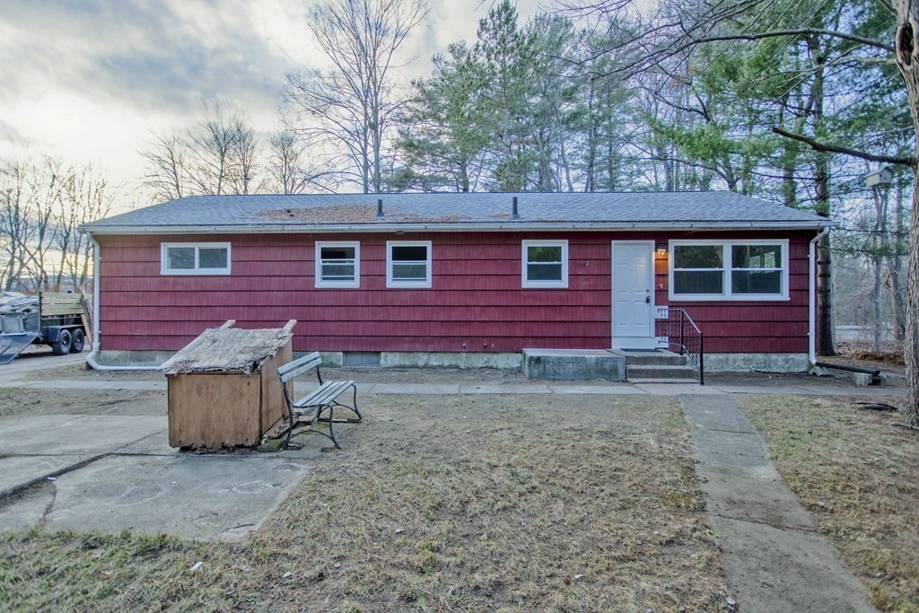 219 Cooley Street Springfield, MA 01128 - Photo 11 of 41 Gallery Image 11