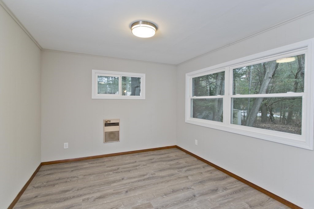 219 Cooley Street Springfield, MA 01128 - Photo 24 of 41 Gallery Image 24