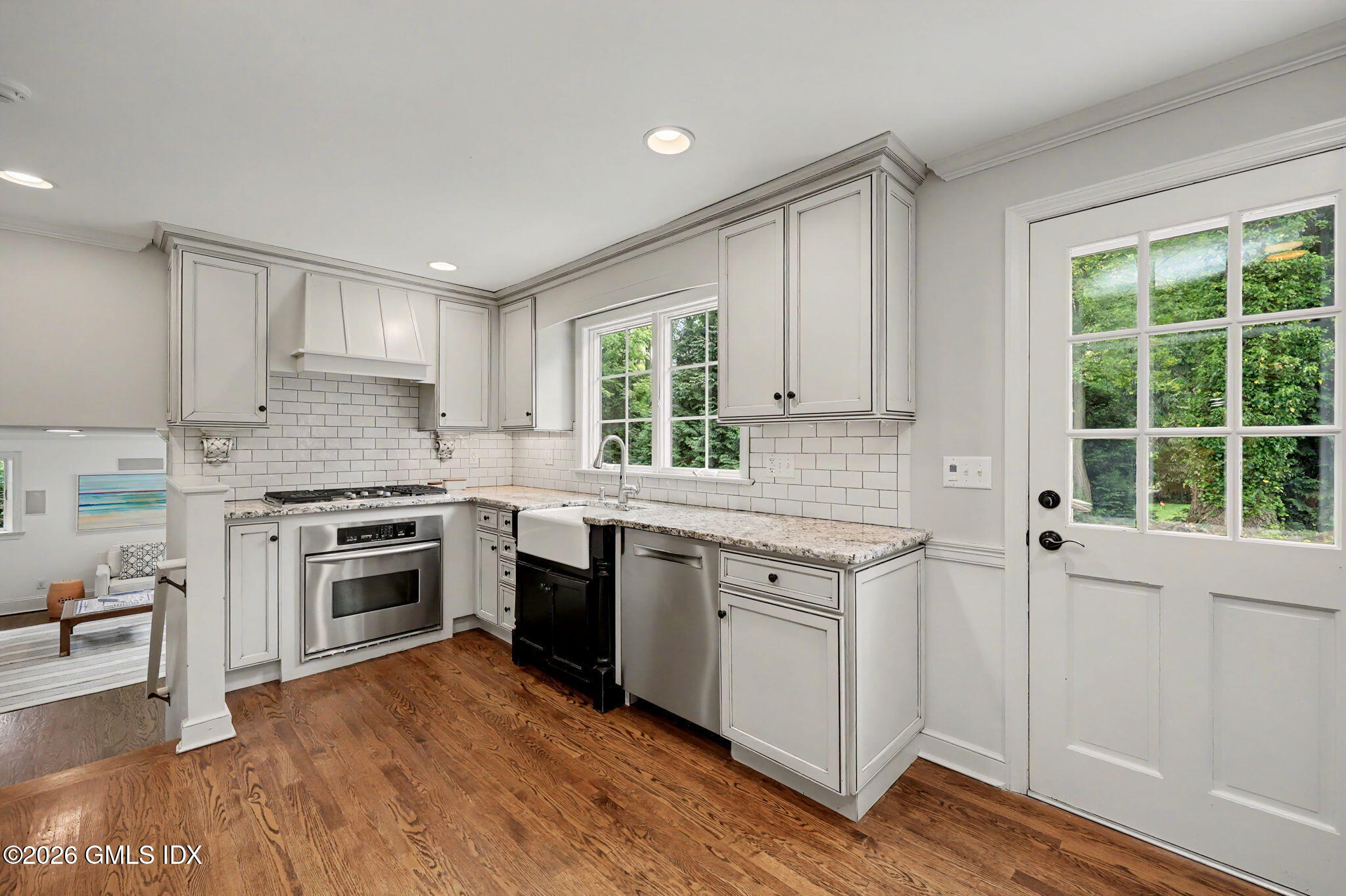 32 Welwyn Road Riverside, CT 06878 - Photo 6 of 23 Kitchen