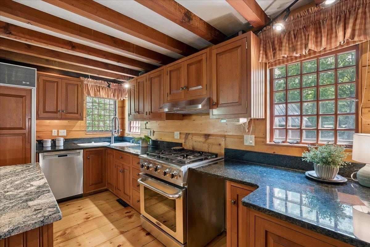 14 Walnut Hill Road Amherst, NH 03031 - Photo 19 of 59 Gallery Image 19