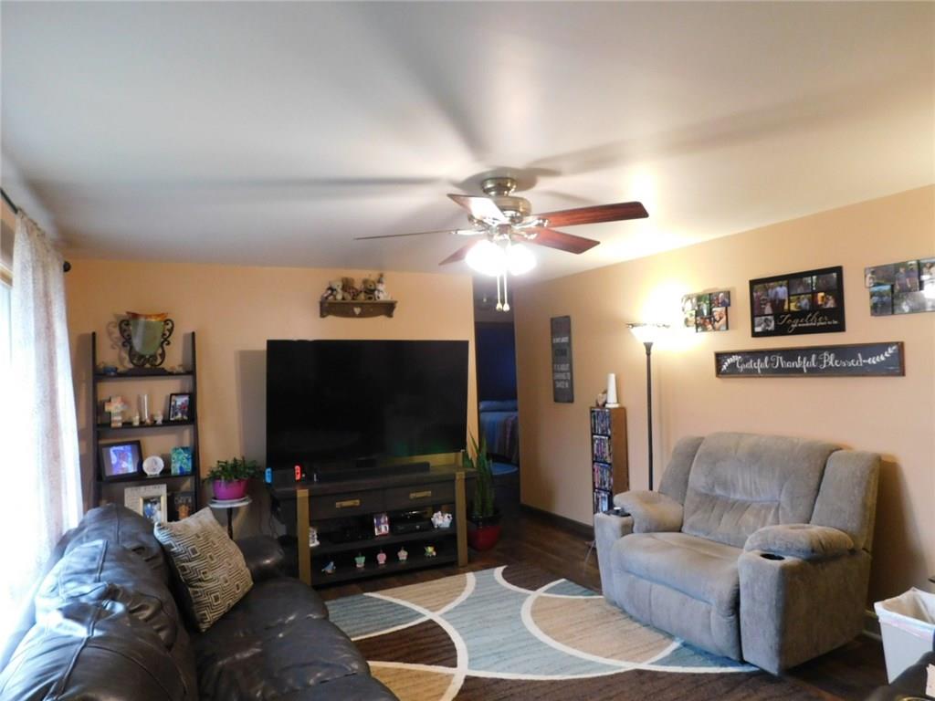 805 Ridgeway Avenue Columbus, IN 47203 - Photo 11 of 28