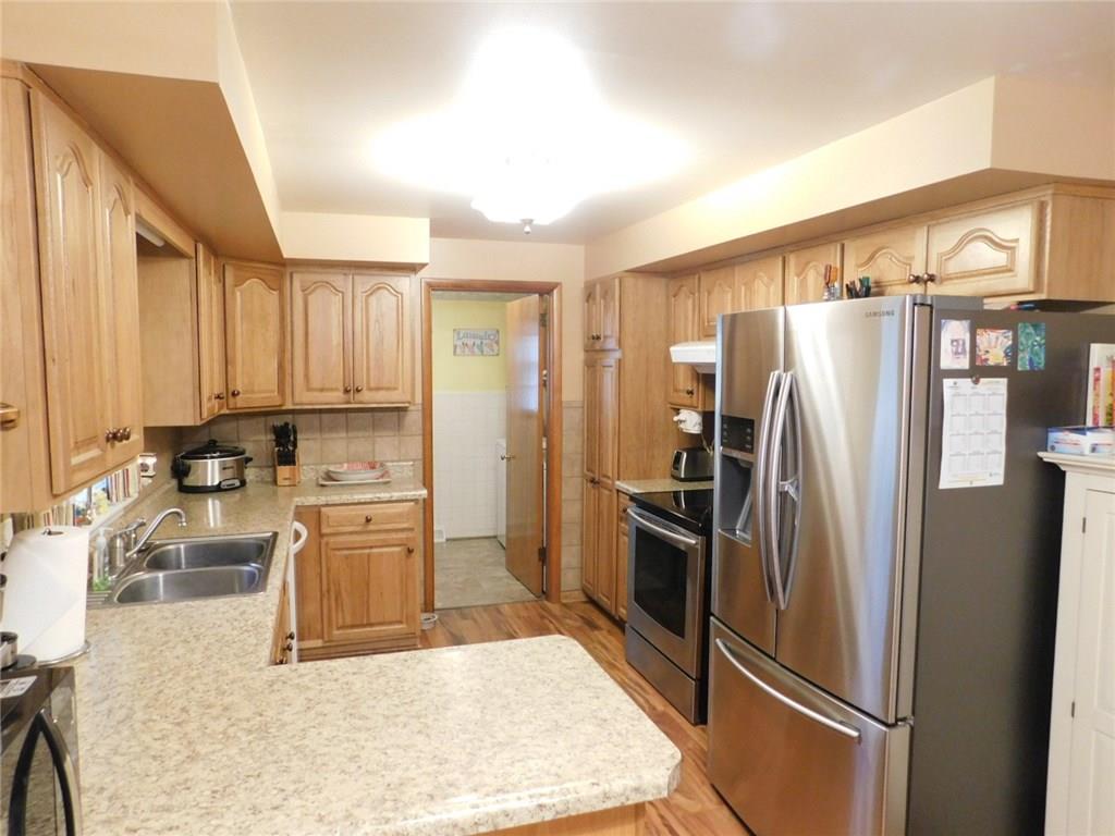 805 Ridgeway Avenue Columbus, IN 47203 - Photo 15 of 28