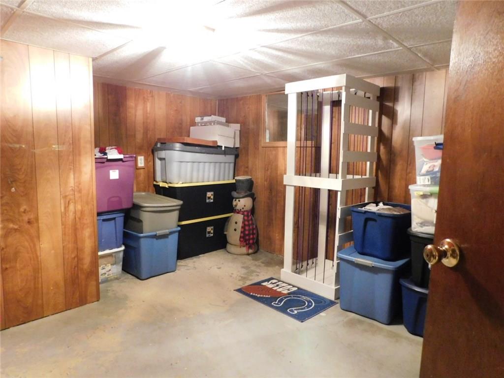 805 Ridgeway Avenue Columbus, IN 47203 - Photo 24 of 28