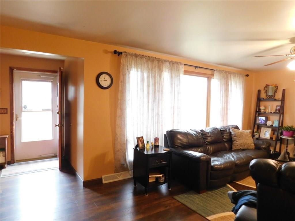 805 Ridgeway Avenue Columbus, IN 47203 - Photo 9 of 28