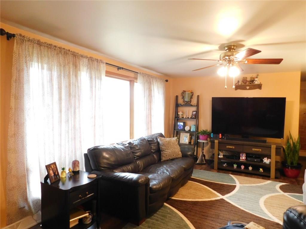 805 Ridgeway Avenue Columbus, IN 47203 - Photo 10 of 28