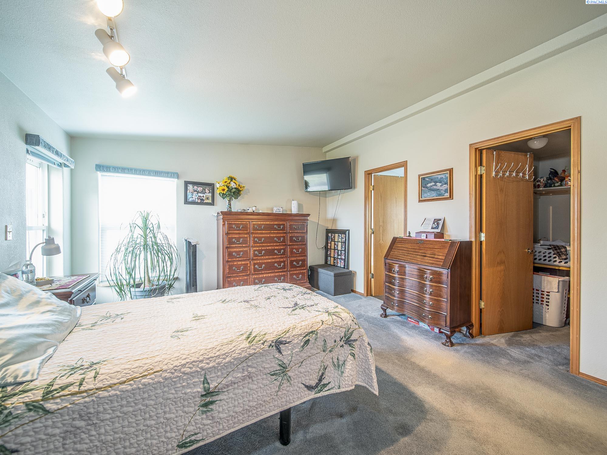 52706 North Evert Road Benton City, WA 99320 - Photo 21 of 50 Gallery Image 21