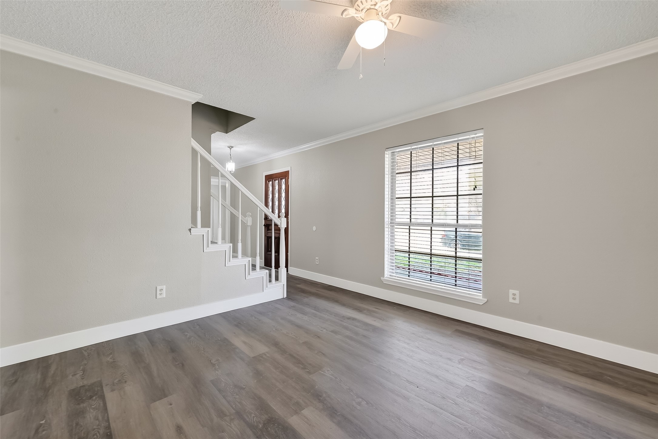 4002 Cedar Ridge Court Houston, TX 77082 - Photo 11 of 43