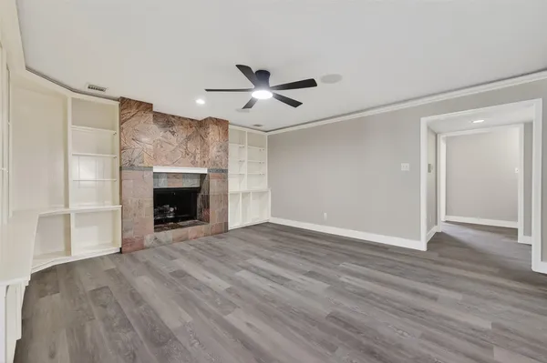 $2,400 | 4002 Cedar Ridge Court, Houston, TX 77082