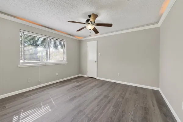 $2,400 | 4002 Cedar Ridge Court, Houston, TX 77082