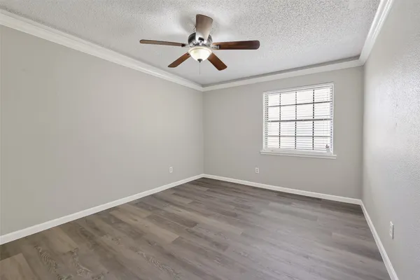 $2,400 | 4002 Cedar Ridge Court, Houston, TX 77082